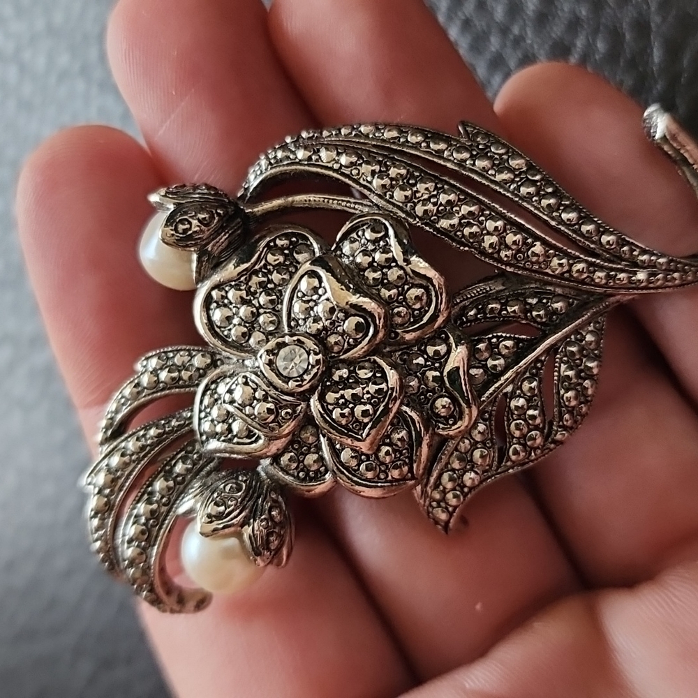 Vtg Kenneth Jay Lane For Avon Brooch - image 6